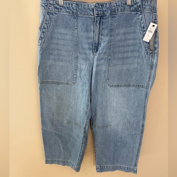 Talbots jeans Straight Crop denim Milania wash size 12 P - Picture 3 of 8
